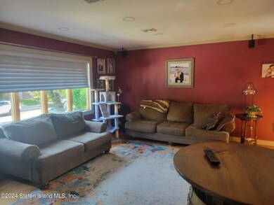 471 Rathbun Ave, Staten Island, NY 10312 - photo 2