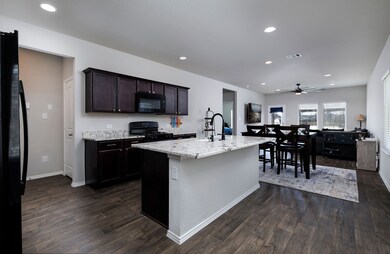 16720 Lonely Pines Dr, Conroe, TX 77302 - photo 4