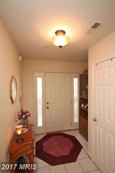 5706 Goldfinch Ct, Ellicott City, MD 21043 - photo 3