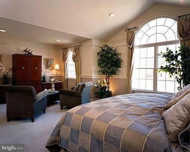 23257 Breadalbane Cir, Ashburn, VA 20148 - photo 5