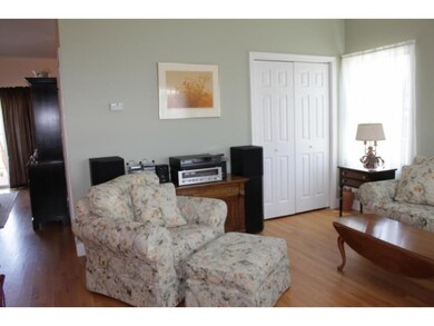 76 Old Academy St unit 102, Fairfax, VT 05454 - photo 6