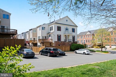 4549 Fair Valley Dr, Fairfax, VA 22033 - photo 5