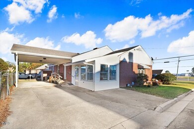 1308 W Main St, Williamston, NC 27892 - photo 3