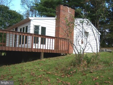 1704 Sticky Kline Rd, Berkeley Springs, WV 25411 - photo 2