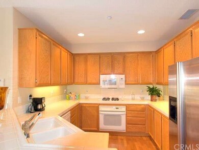 Gourmet Kitchen w/ Recessed lights and plenty of S