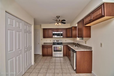 1304 Brian Ln, Effort, PA 18330 - photo 3