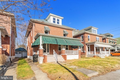 318 E Piccadilly St, Winchester, VA 22601 - photo 2