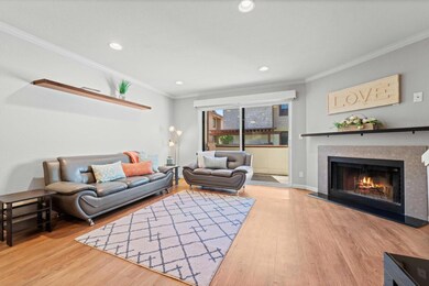 Woodside Commons unit 26, Campbell, CA 95008 - photo 2