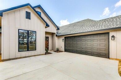 821 Holbrook Rd, Springtown, TX 76082 - photo 3