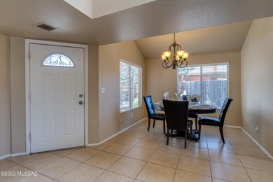 Entry & Dining