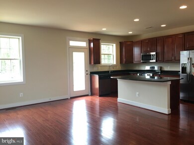 20500 Zolabeane Square, Sterling, VA 20165 - photo 4