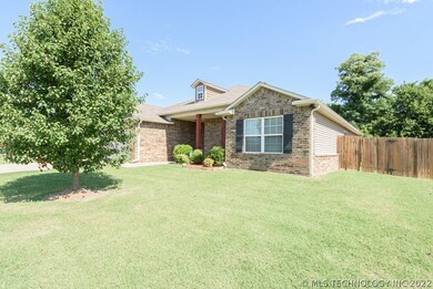 2800 W Charlotte St, Broken Arrow, OK 74011 - photo 3