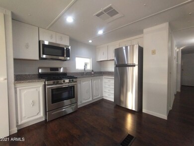 KITCHEN-View 2