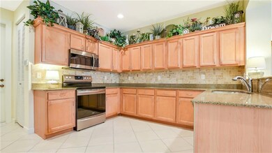 650 Pacific Grove Dr unit 2, West Palm Beach, FL 33401 - photo 6