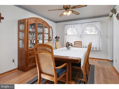 25 Mechanic St, Bridgeport, NJ 08014 - photo 3