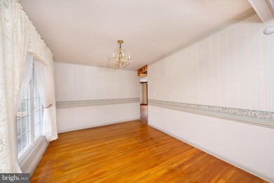 6831 Queens Ferry Rd, Baltimore, MD 21239 - photo 7