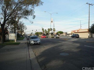 153 S Wilmington Ave unit I, Compton, CA 90220 - photo 5