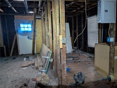 207 W 78th St, Kansas City, MO 64114 - photo 5