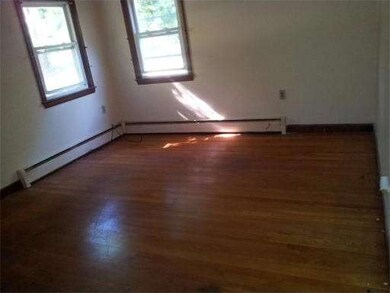 19 Falcon St, Methuen, MA 01844 - photo 6