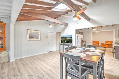 07-DINING ROOM
