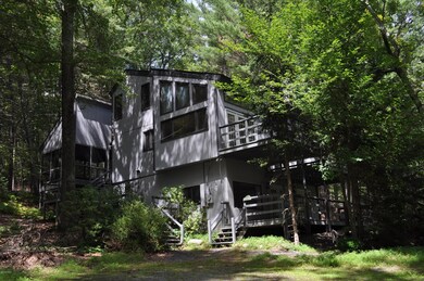 109 Chipmunk Ln, Milford, PA 18337 - photo 2