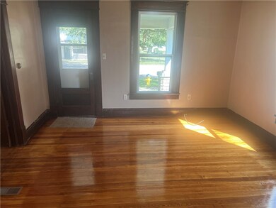 1021 S 14th St, Mattoon, IL 61938 - photo 4