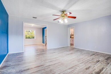 6203 Alexon Dr, Jacksonville, FL 32210 - photo 4