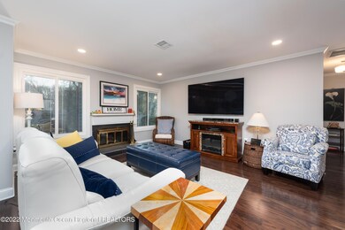 64 Eastport Ct, Red Bank, NJ 07701 - photo 3