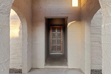 06-Front Entry Way