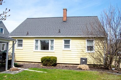 3301 Yale St, Flint, MI 48503 - photo 2