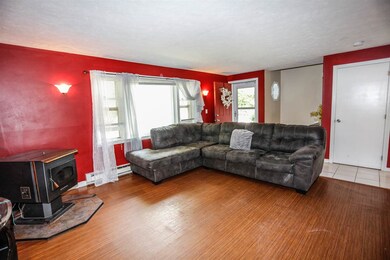 125 Litchfield Rd unit B, Londonderry, NH 03053 - photo 4