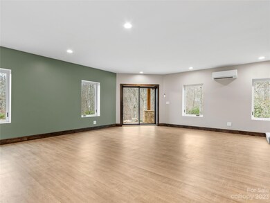 Great room toward side porch