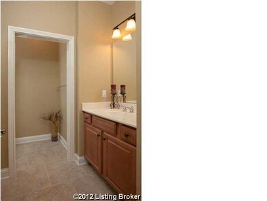 3213 Brittany Pointe Ln, Louisville, KY 40220 - photo 6