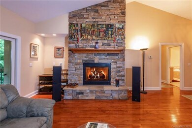 Floor-to-ceiling gas, Stone Fireplace with Mantel 
