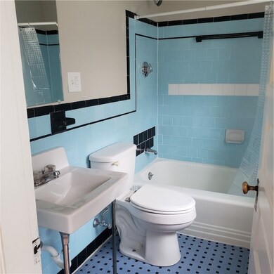 623 Pontiac Ave unit 3, Cranston, RI 02910 - photo 5