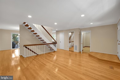 20574 Neerwinder St, Germantown, MD 20874 - photo 7