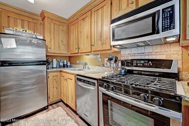 102 Surrey Ct, Oceanport, NJ 07757 - photo 5