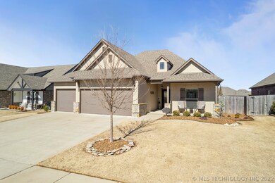 7016 E Oak Ridge St, Broken Arrow, OK 74011 - photo 2