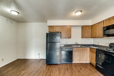 106 E Cedar St unit 12, Arlington, TX 76011 - photo 7