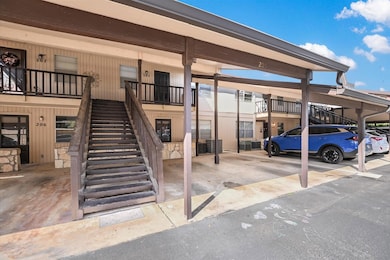 1210 Hi Stirrup, Horseshoe Bay, TX 78657 - photo 2