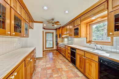 13810 Saint Marys Ln, Houston, TX 77079 - photo 5