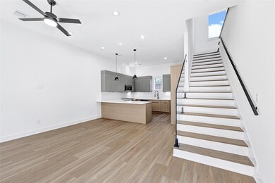 2581 Paul Quinn St, Houston, TX 77091 - photo 2