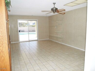 FAMILY ROOM WITH SKY LIGHT