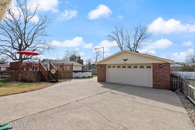 6912 Sky Blue Ave-07