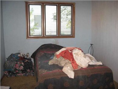 Front Bedroom/Office