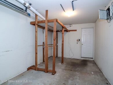 6 Garage 2