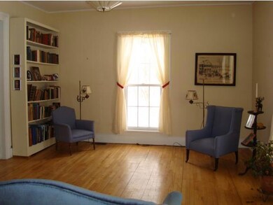 75 Middle St, Lancaster, NH 03584 - photo 2