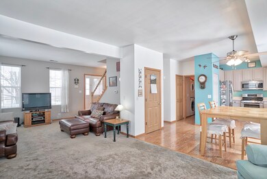 117 Eisenhower Dr unit 1, Oswego, IL 60543 - photo 3