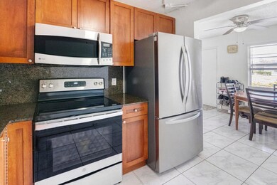 13550 SW 6th Ct unit 111a, Pembroke Pines, FL 33027 - photo 6