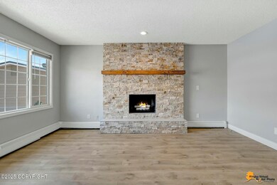 8500 Crystal St, Anchorage, AK 99502 - photo 4